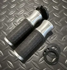 Gr205a Rizoma Pair Of Used Motorcycle Sport Grips In Aluminum Universal 22 Mm -