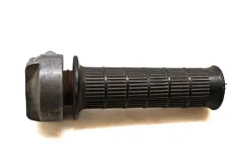 306-26242-10-00 Yamaha 72 Street 100 Twist Throttle And Grip Ls2